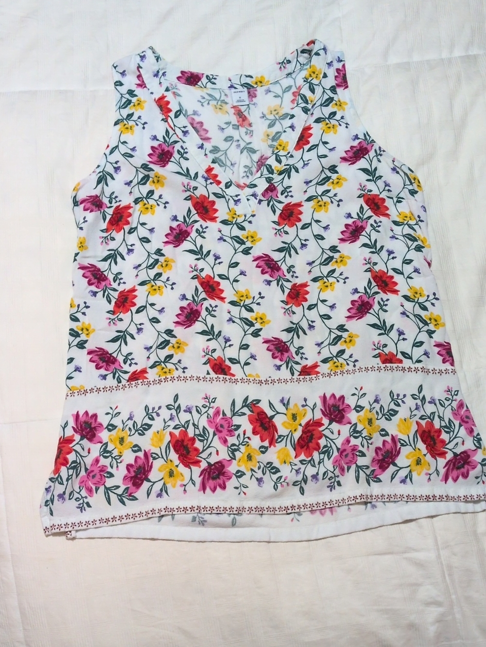 Old Navy Floral V-Neck Sleeveless Top - White with Pink, Red & Yellow Flowers- S